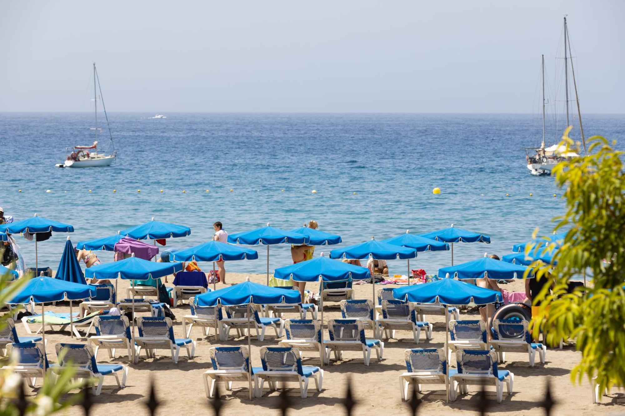 Frontline Playa Las Vistas With Pool, Parking, Sea Лос Кристианос Экстерьер фото