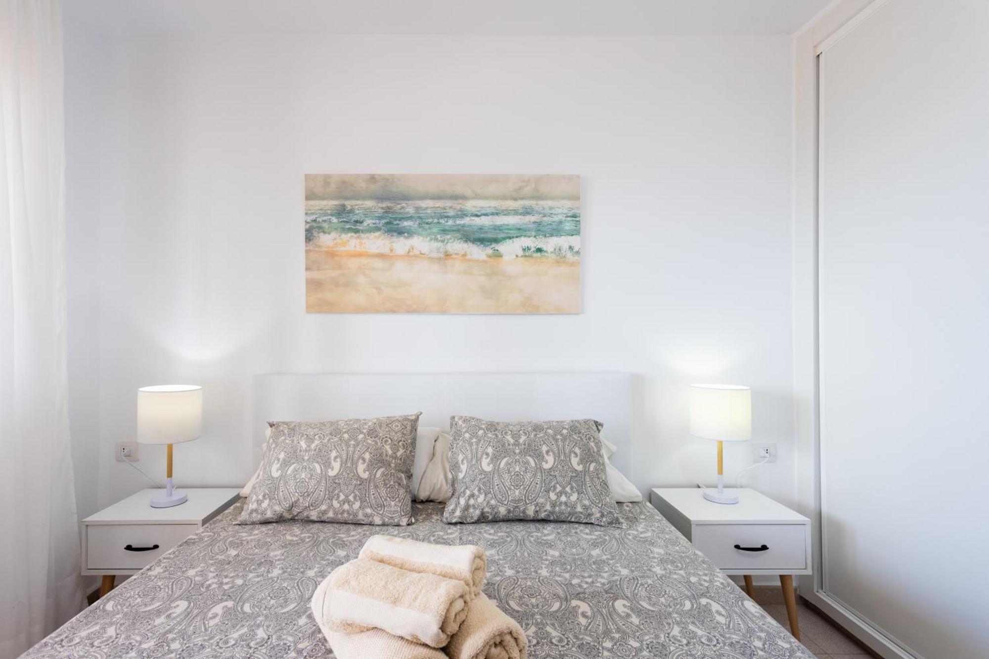 Frontline Playa Las Vistas With Pool, Parking, Sea Лос Кристианос Экстерьер фото