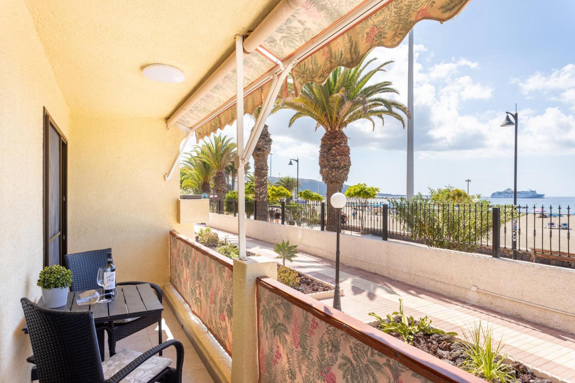 Frontline Playa Las Vistas With Pool, Parking, Sea Лос Кристианос Экстерьер фото