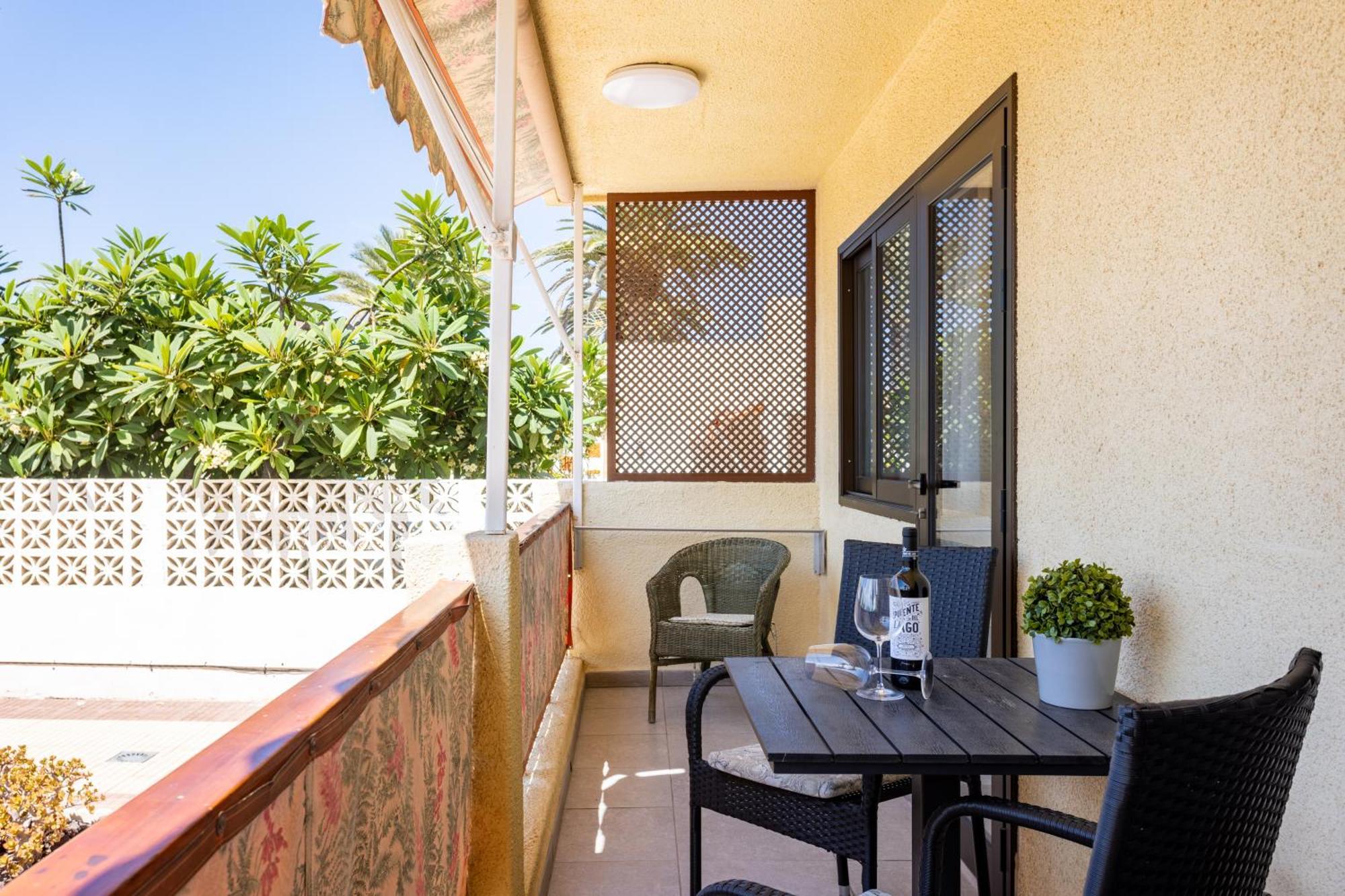 Frontline Playa Las Vistas With Pool, Parking, Sea Лос Кристианос Экстерьер фото