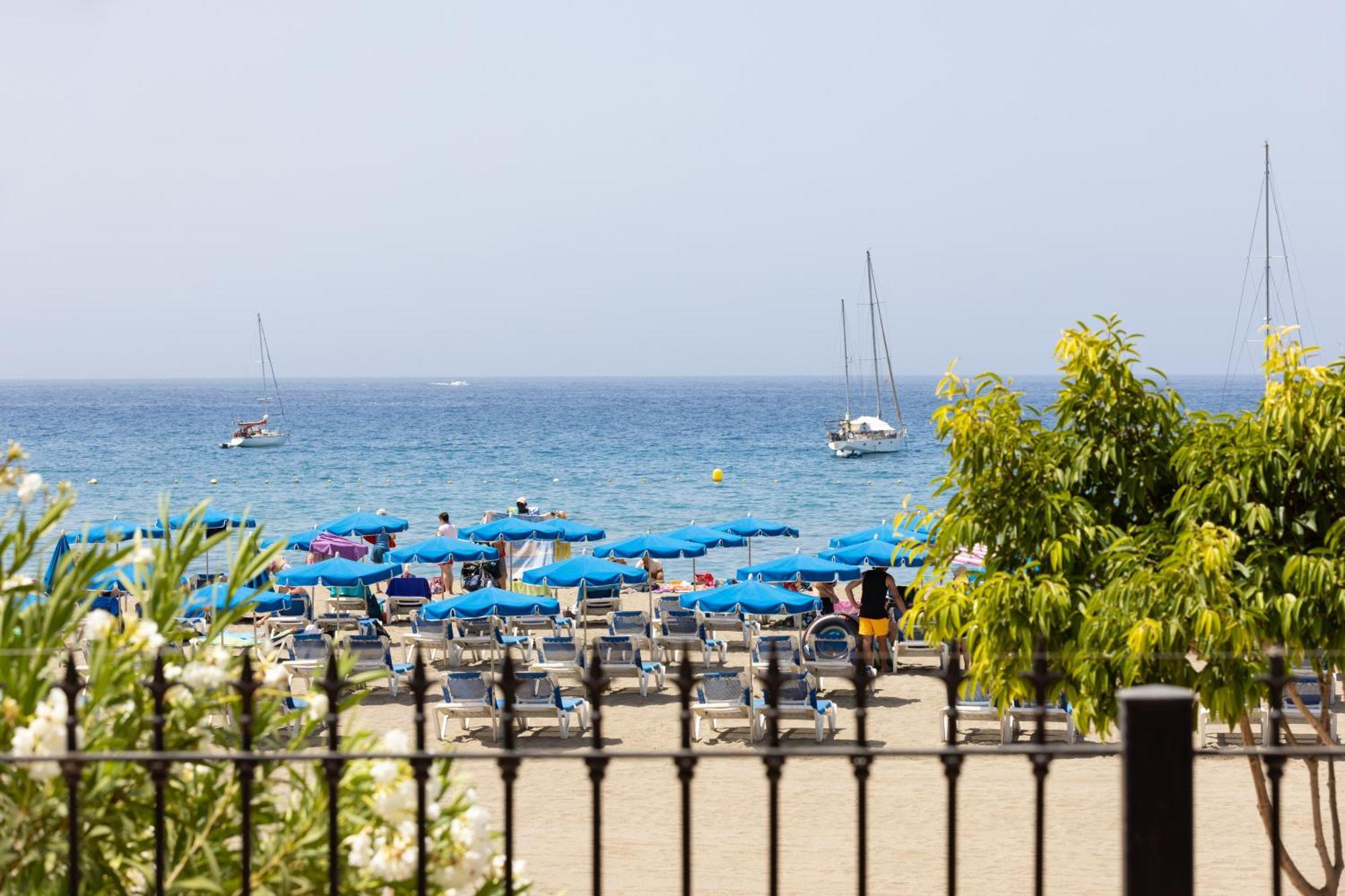 Frontline Playa Las Vistas With Pool, Parking, Sea Лос Кристианос Экстерьер фото